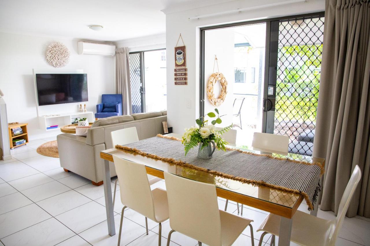Tropical Getaway In 2 Bedroom Unit In 4 Star Resort Noosaville Buitenkant foto