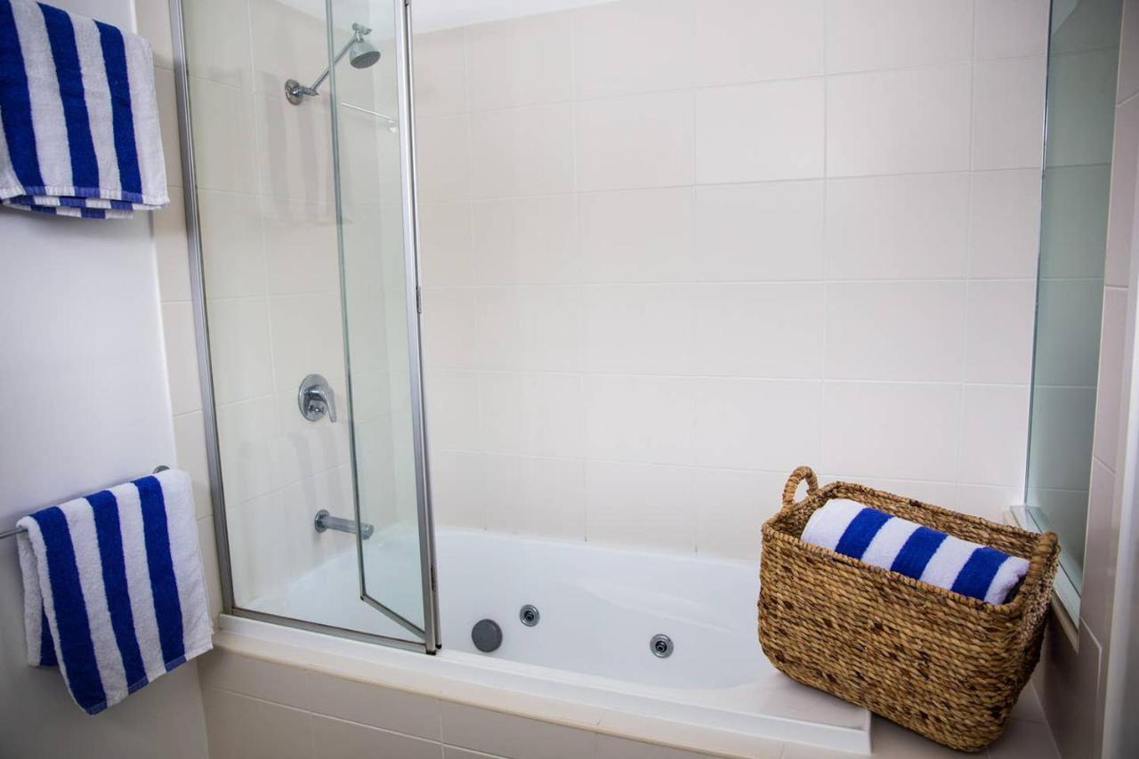 Tropical Getaway In 2 Bedroom Unit In 4 Star Resort Noosaville Buitenkant foto